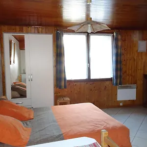 Apartment A, Landry